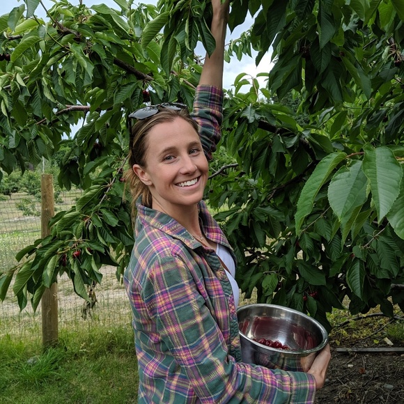 Meet your Posher, Julia - Picture 1 of 1